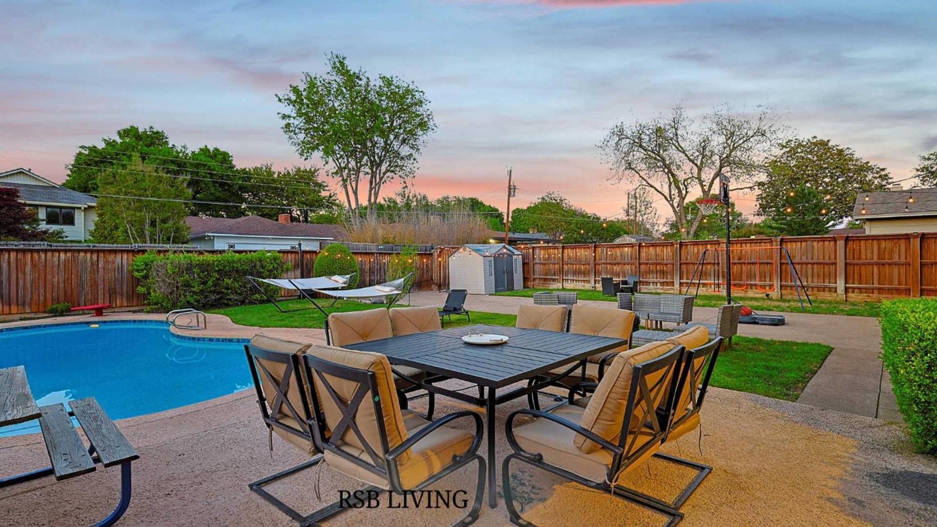 Spectacular 6br 2,5ba With Pool * Dallas